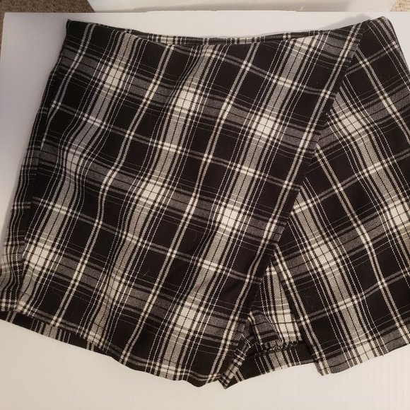 Plaid Skort - Picture 1 of 3